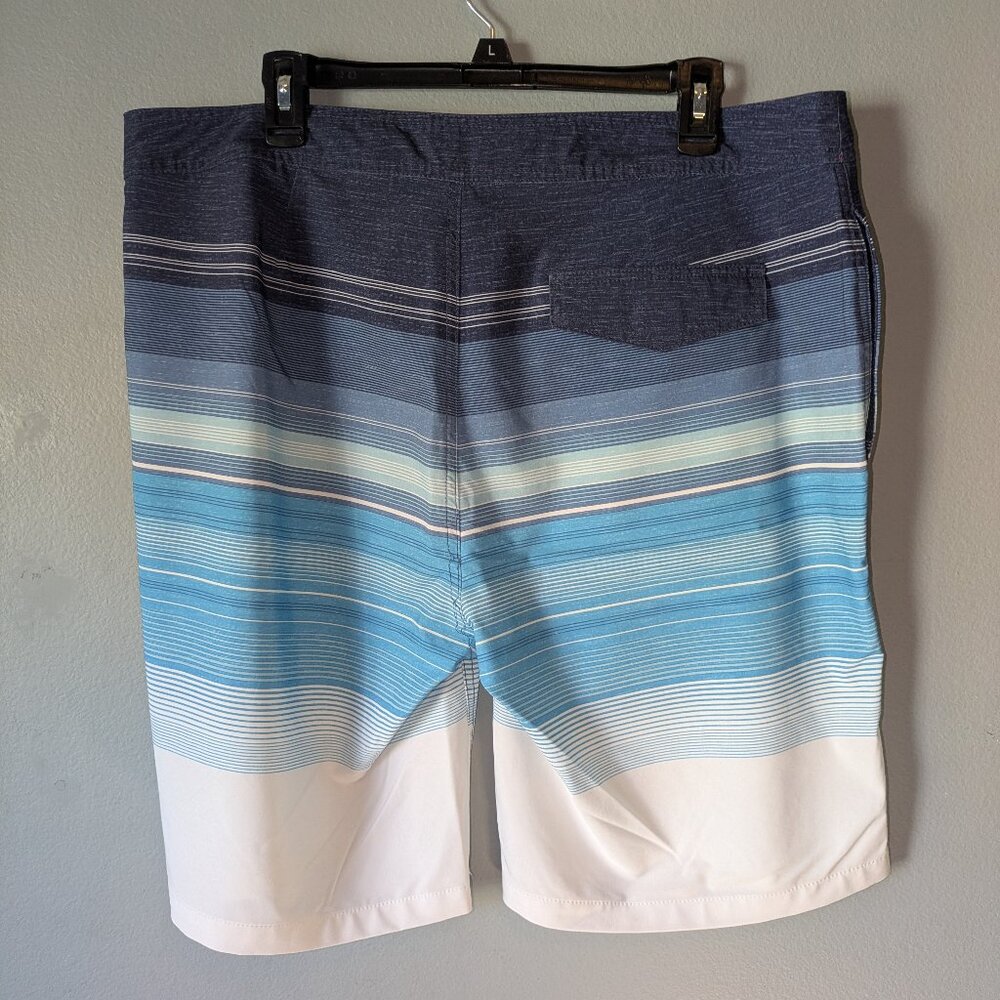 Multiple (2) Men's XX-Large (38) Swim Trunks - Picture 3 of 12